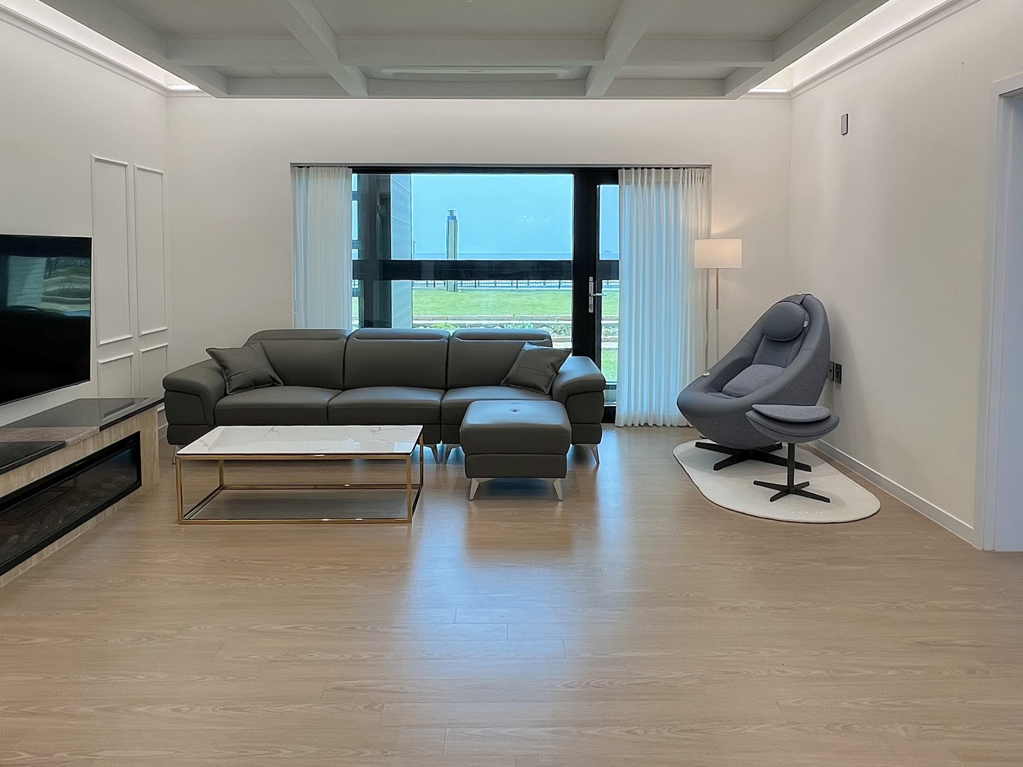 https://yaimg.yanolja.com/v5/2025/04/19/19/6803f4f398b091.07861315.jpg