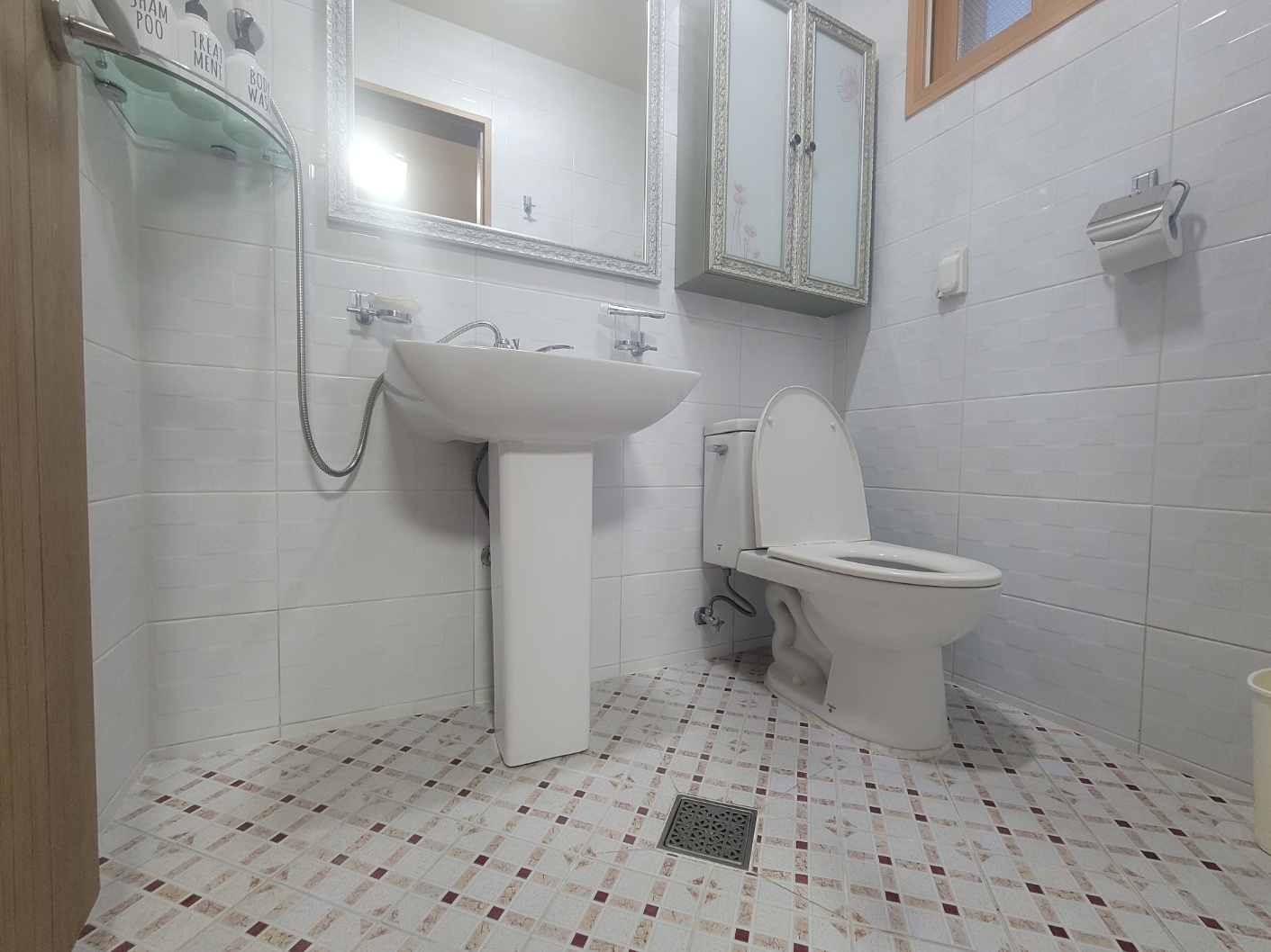 https://yaimg.yanolja.com/v5/2025/04/19/19/6803feb932dbb2.86312732.jpg