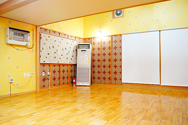 https://yaimg.yanolja.com/v5/2025/04/19/21/68040f69a086e8.77068200.jpg