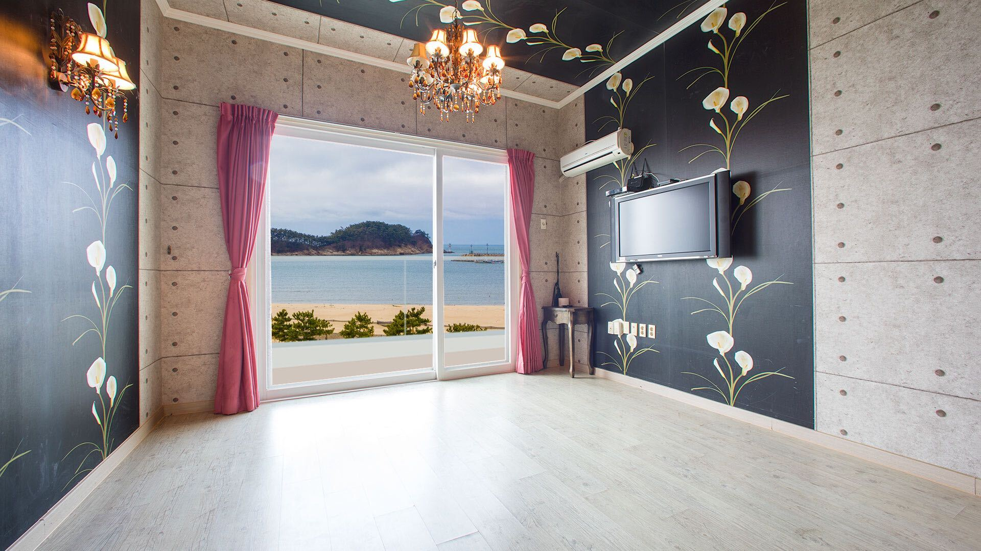 room detail thumbnail 2