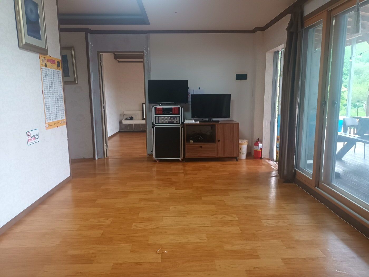 https://yaimg.yanolja.com/v5/2025/04/19/23/680430cf433031.49906432.jpg