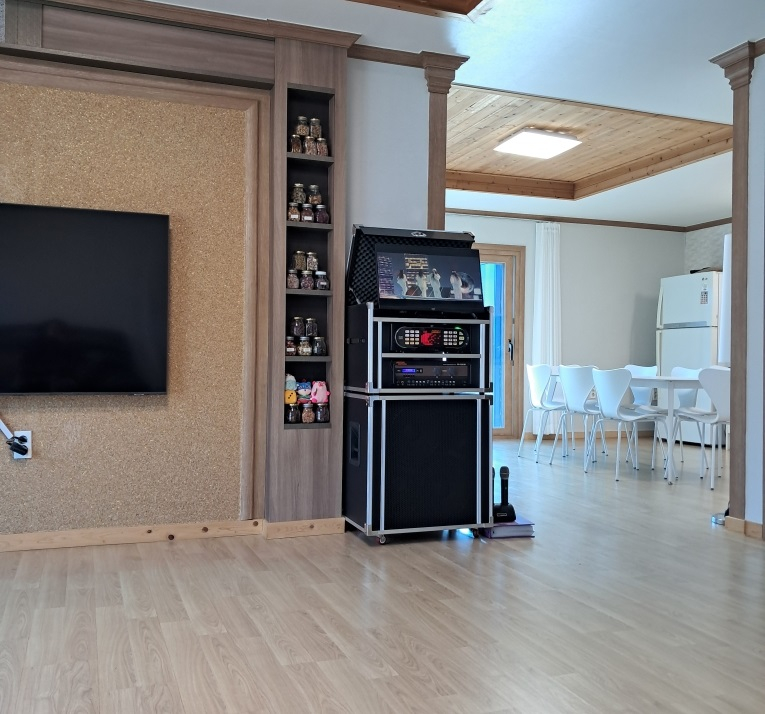 https://yaimg.yanolja.com/v5/2025/04/20/00/6804442194ad64.32098533.jpg