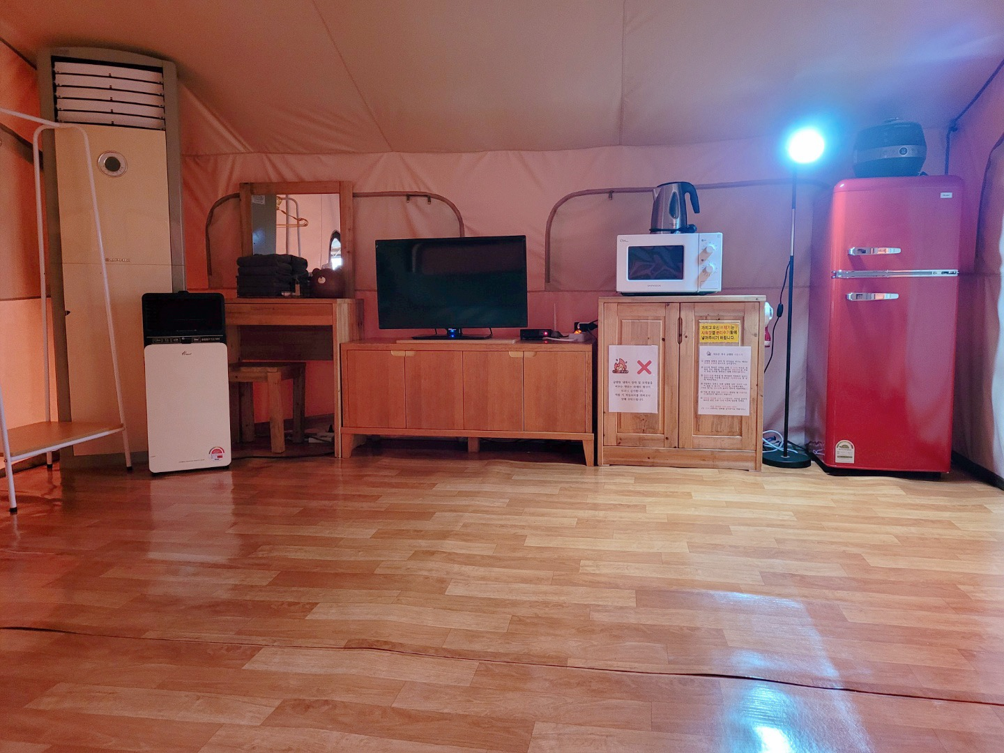 https://yaimg.yanolja.com/v5/2025/04/20/00/6804446787eb50.60583672.jpg