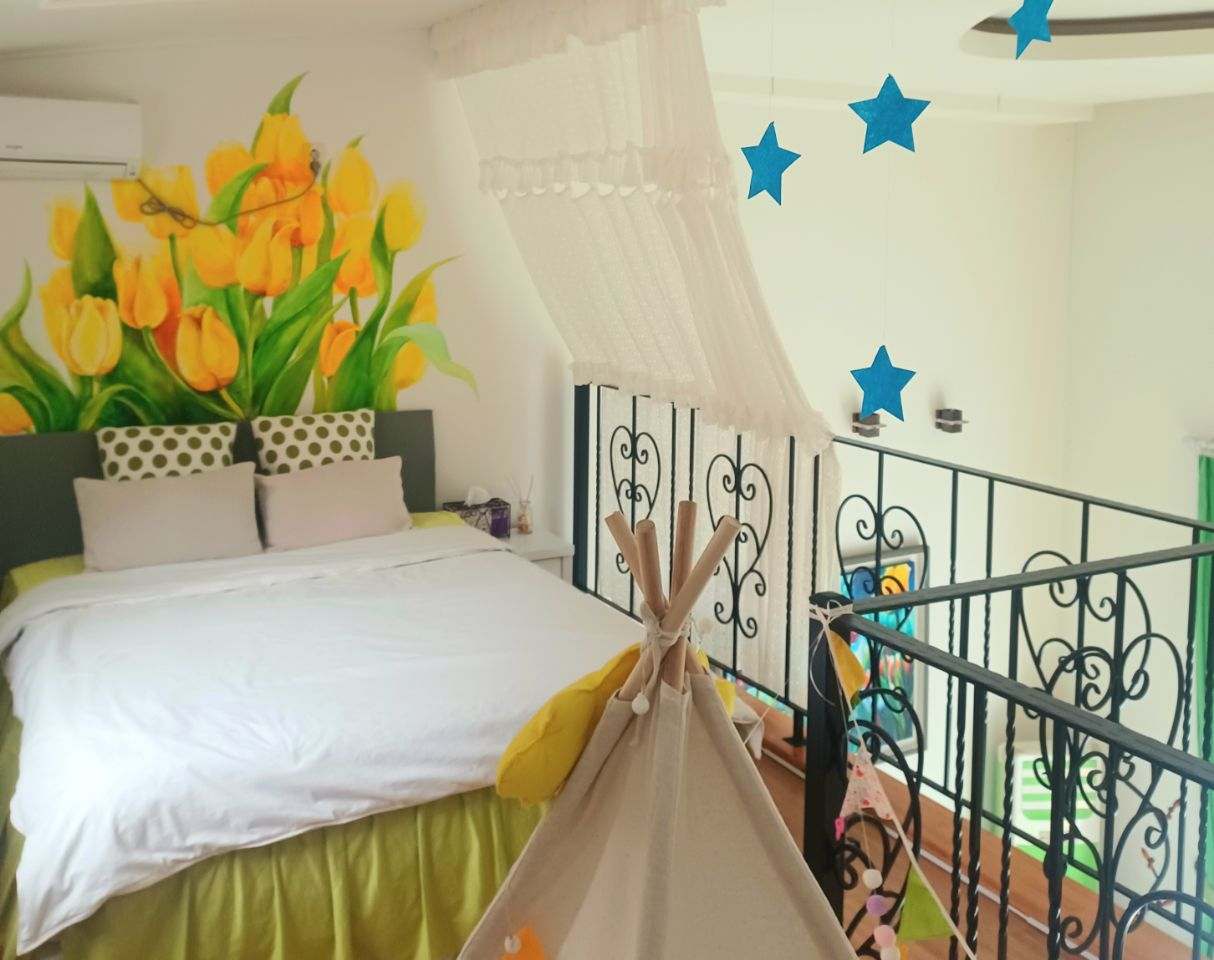 room detail thumbnail 0