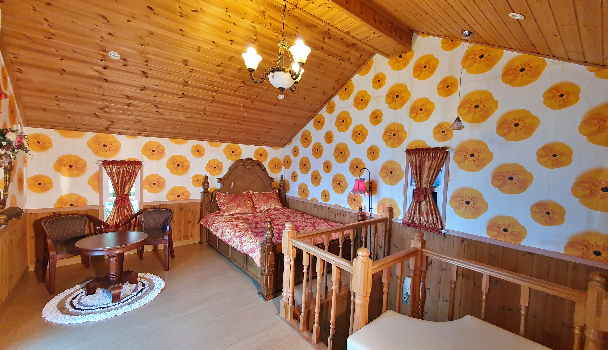 room detail thumbnail 2