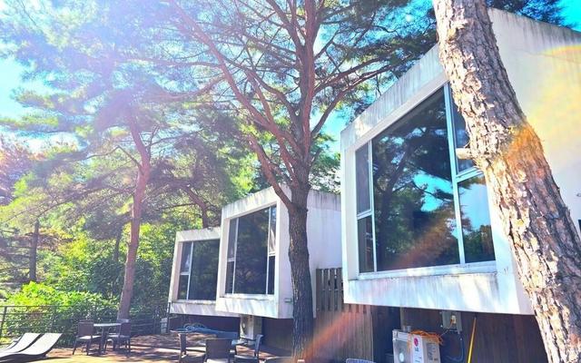 원주 앤글래스풀빌라