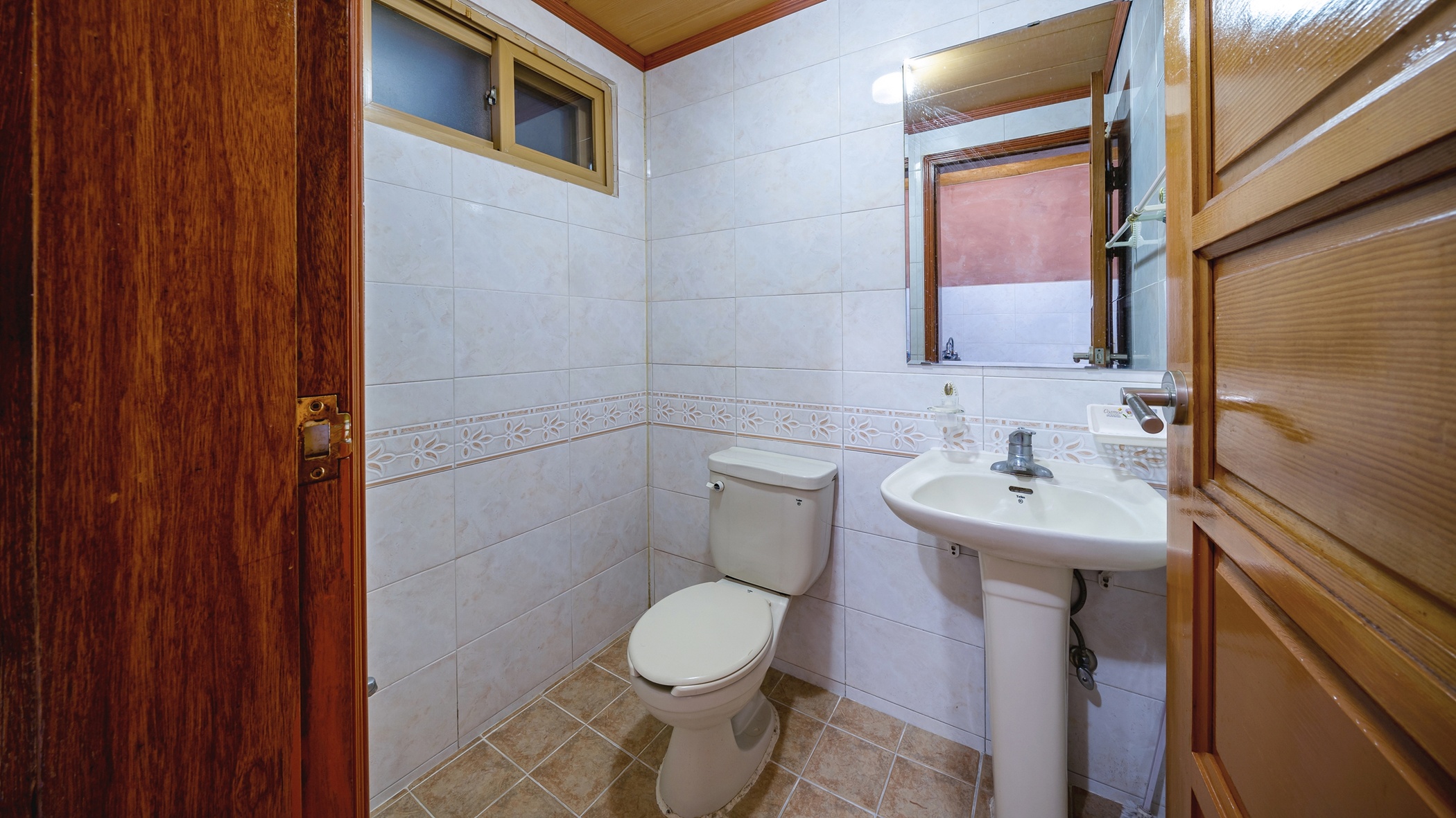 https://yaimg.yanolja.com/v5/2025/04/20/02/68045b1db758a3.99257385.jpg