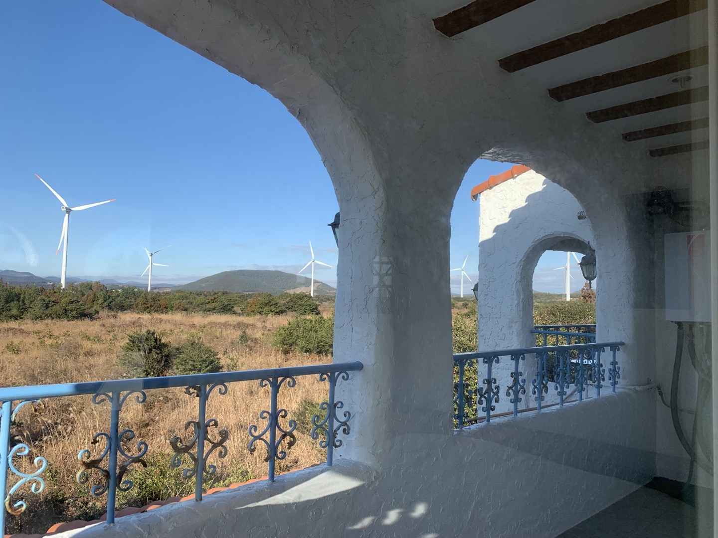 https://yaimg.yanolja.com/v5/2025/04/20/03/680465b6d4e5f2.04268232.jpg