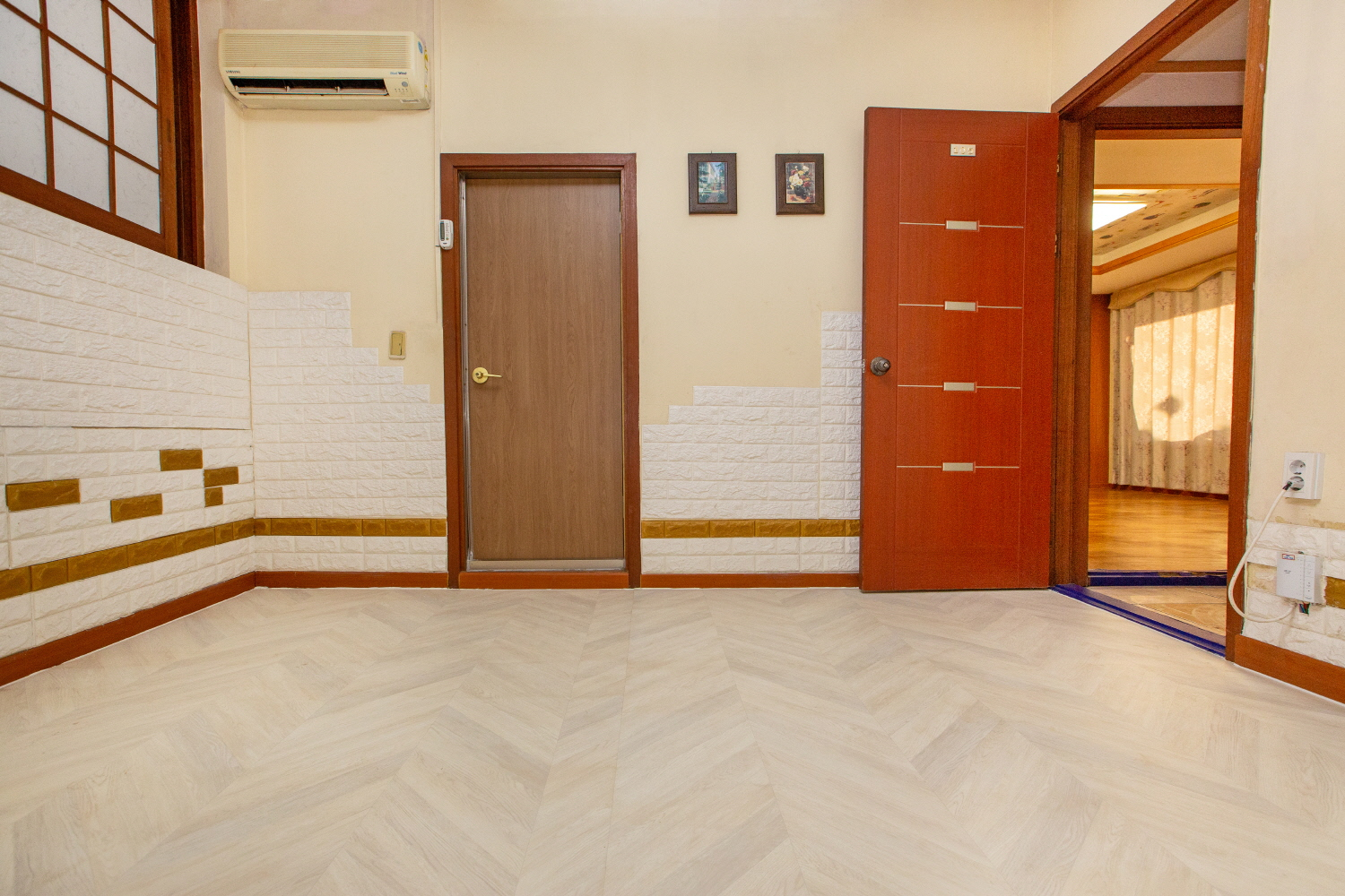 https://yaimg.yanolja.com/v5/2025/04/20/03/680466c8965311.44043225.jpg