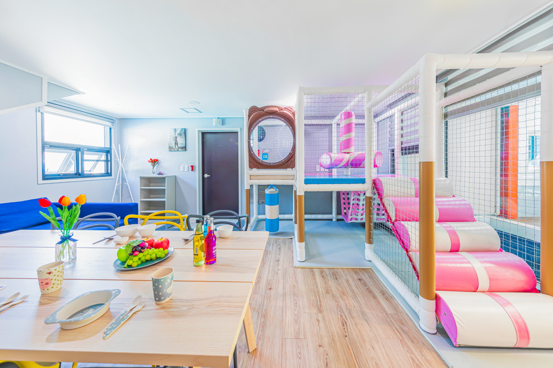 room detail thumbnail 0