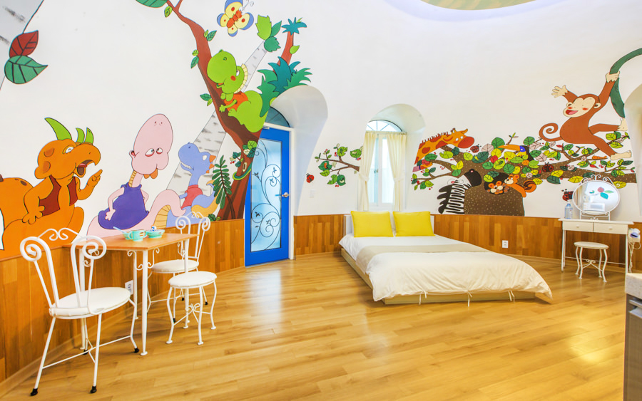 room detail thumbnail 0