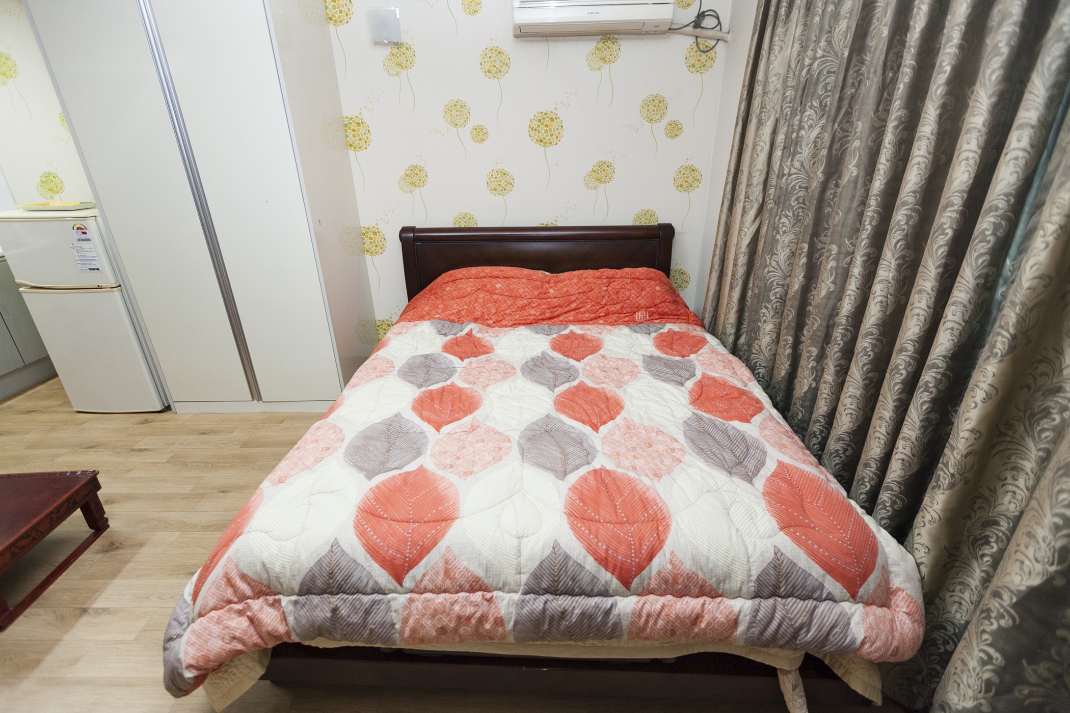 room detail thumbnail 0
