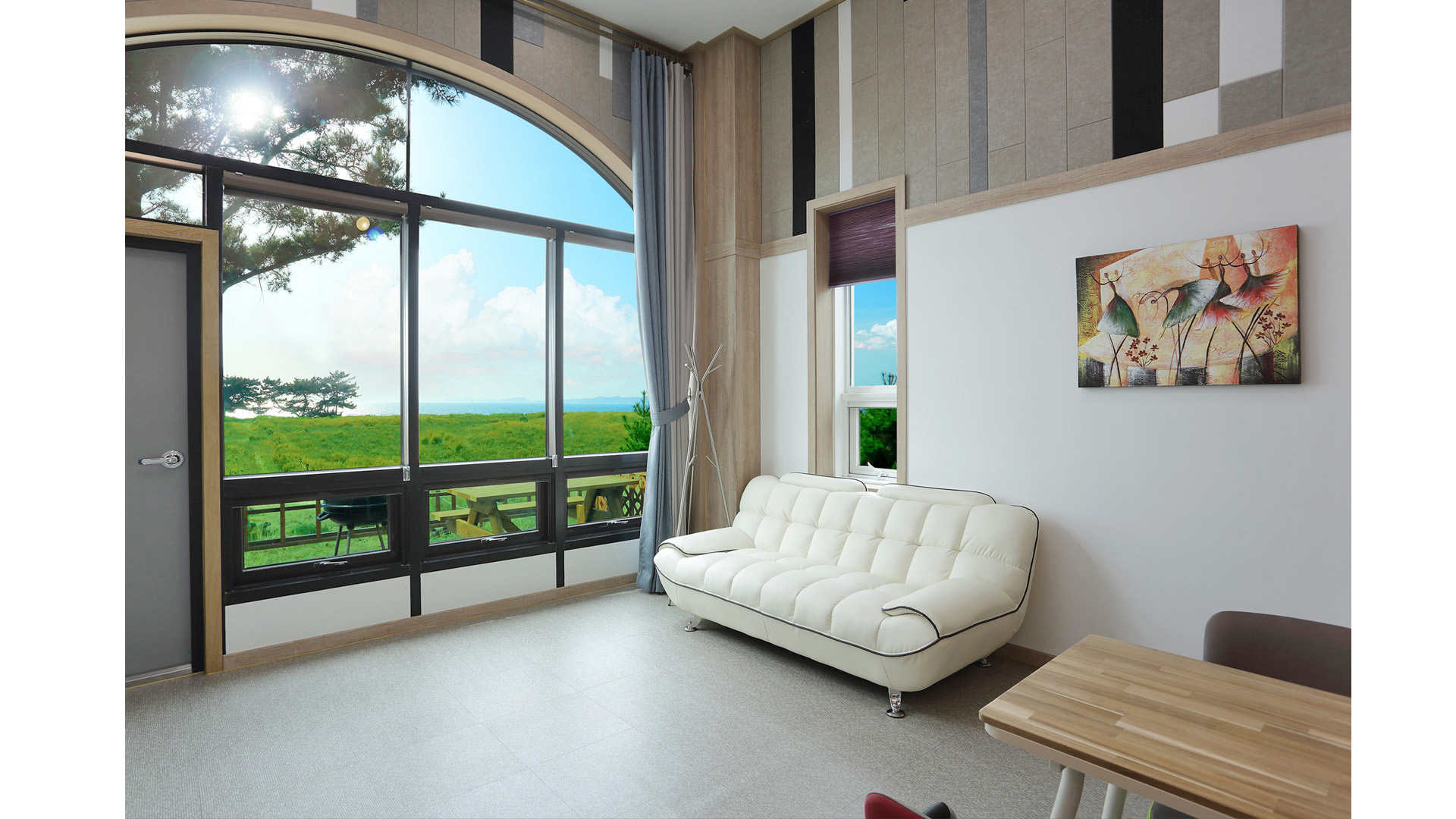 room detail thumbnail 1