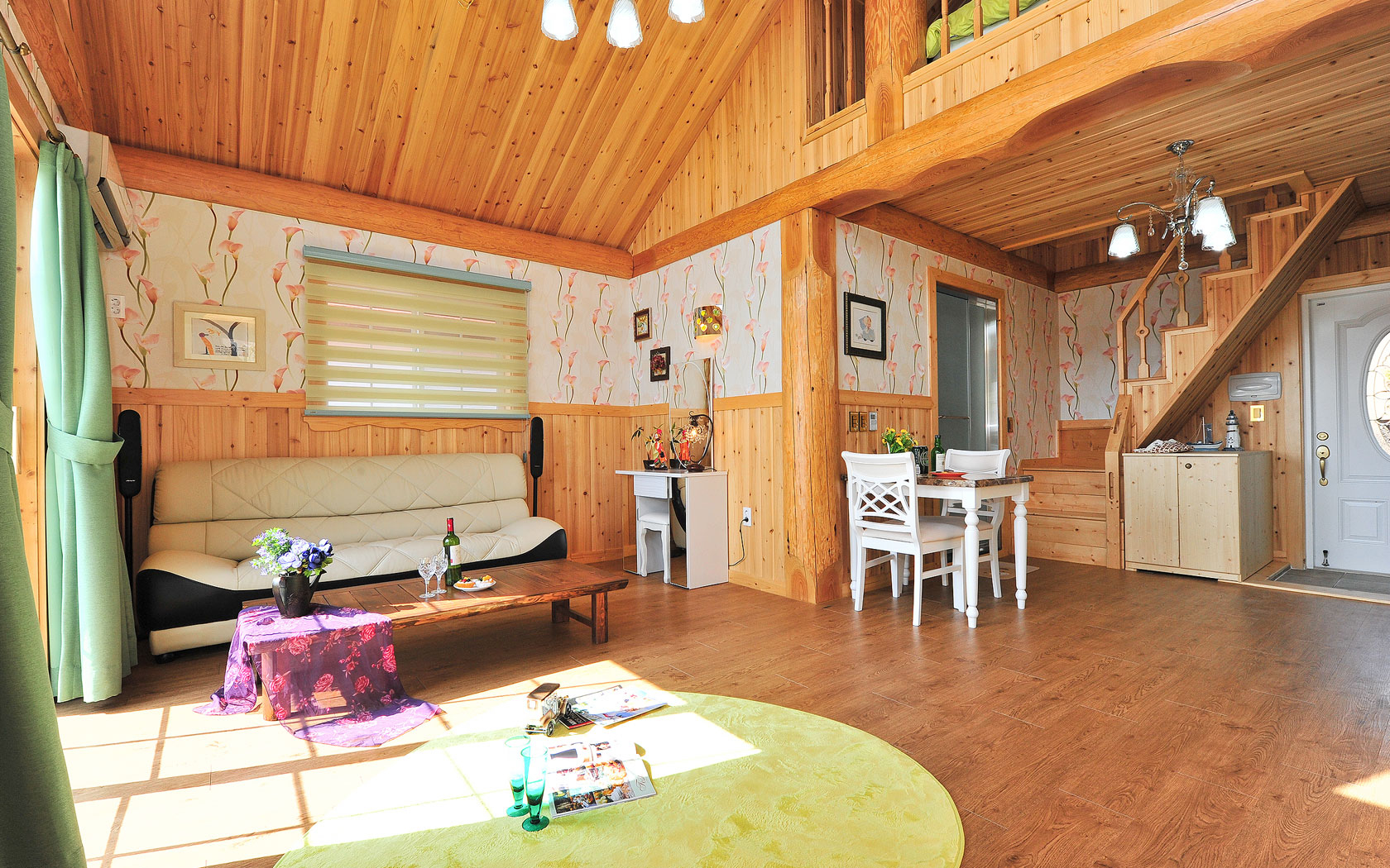 room detail thumbnail 0
