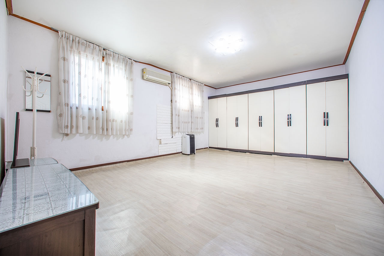 https://yaimg.yanolja.com/v5/2025/04/20/15/68051474ef2b06.24179725.jpg
