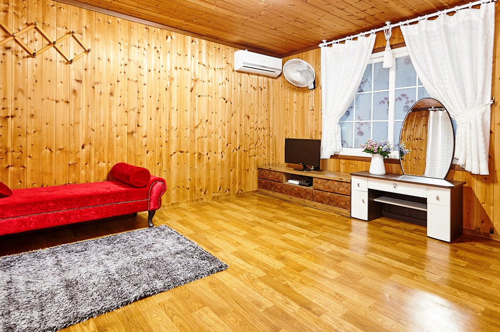 https://yaimg.yanolja.com/v5/2025/04/20/15/6805197d950bb3.81969713.jpg