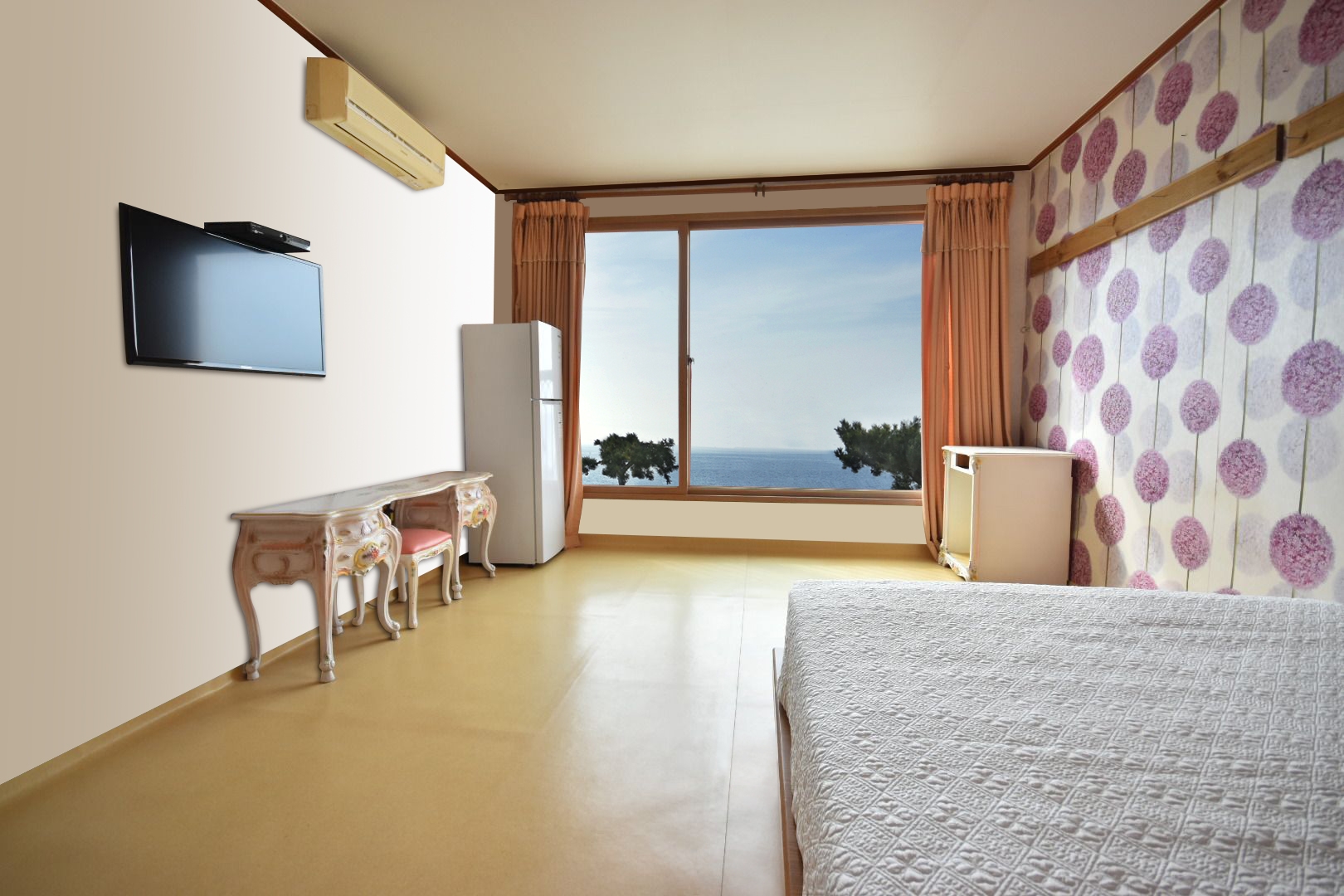 room detail thumbnail 0