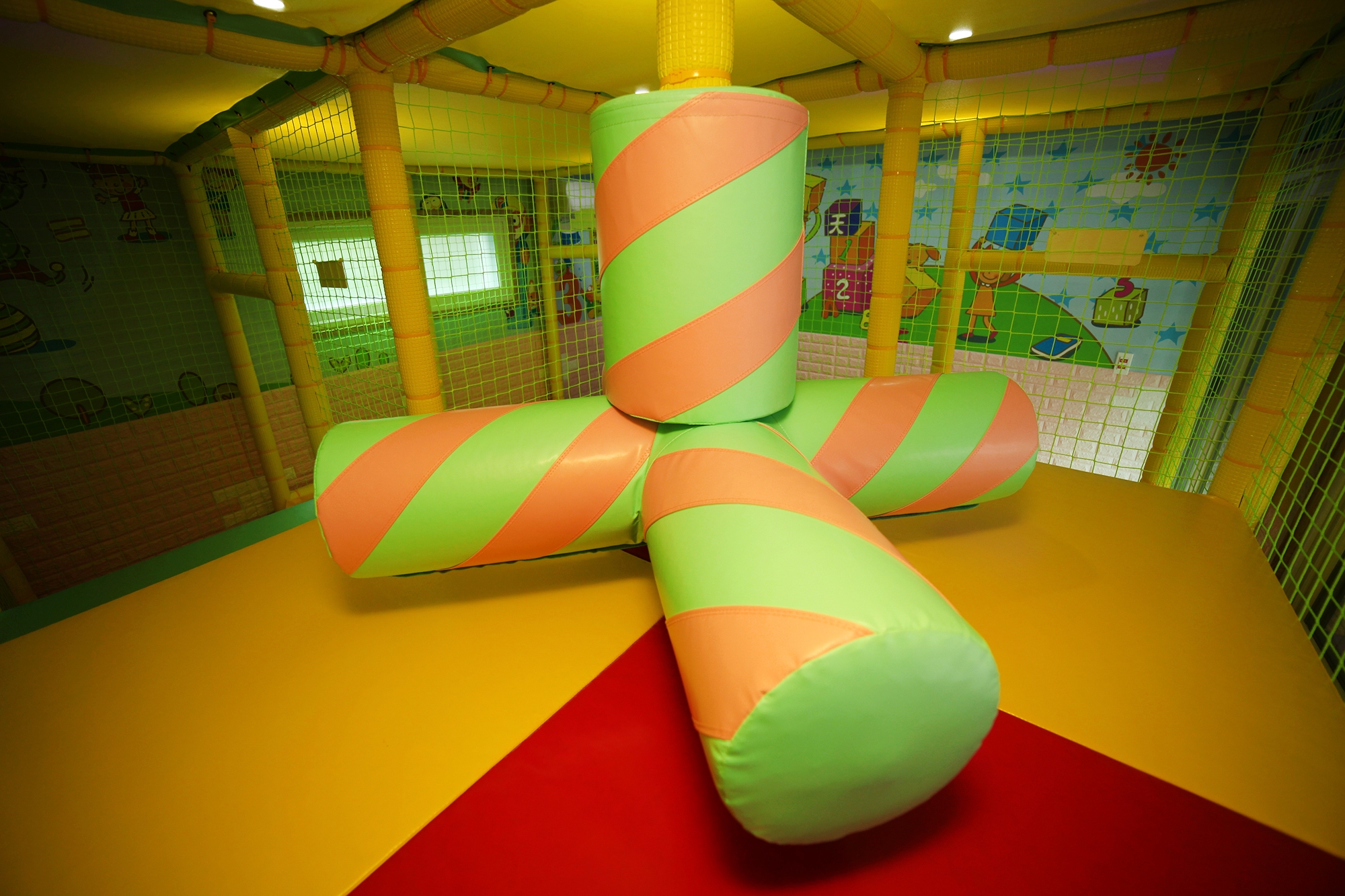 room detail thumbnail 1