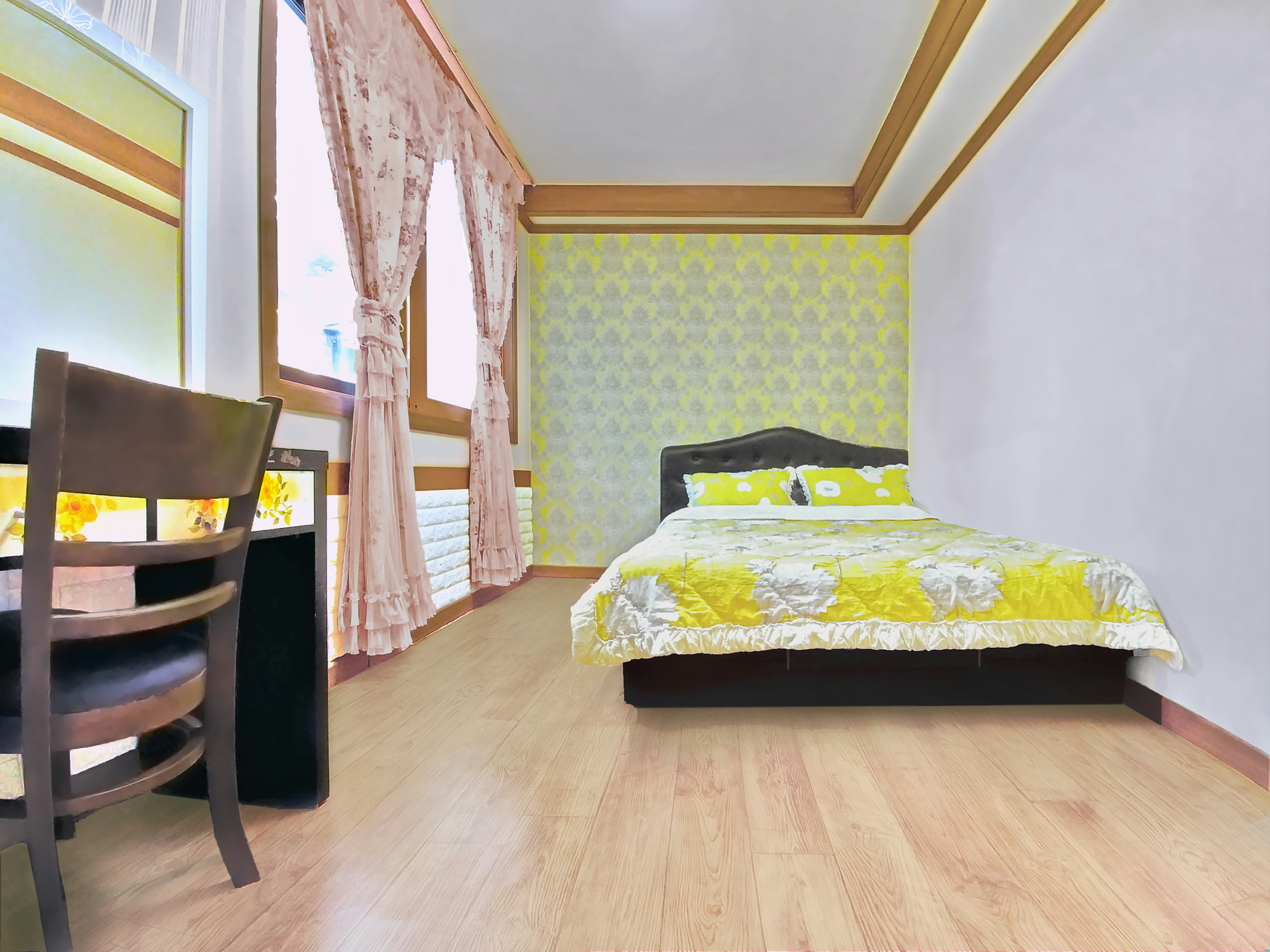 room detail thumbnail 2