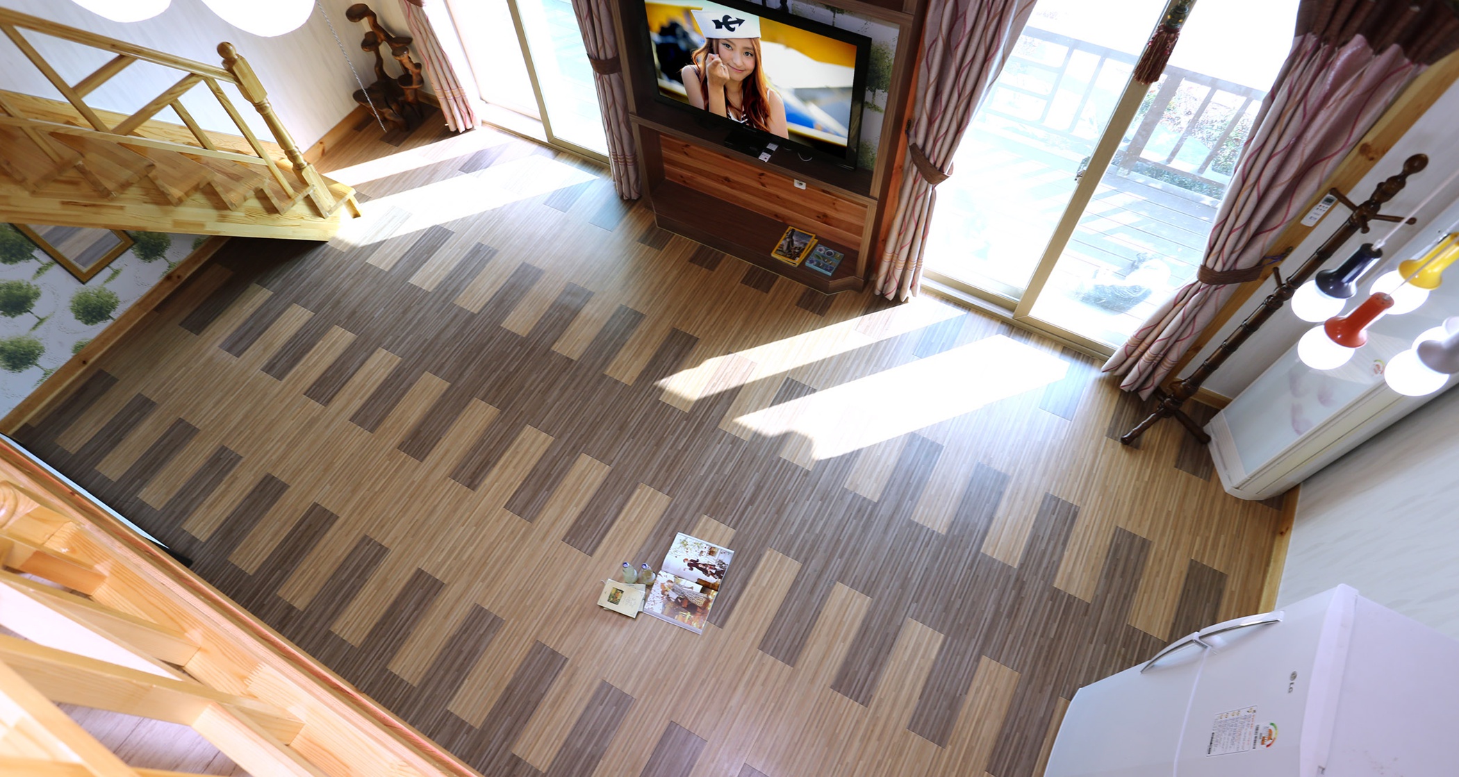 room detail thumbnail 2