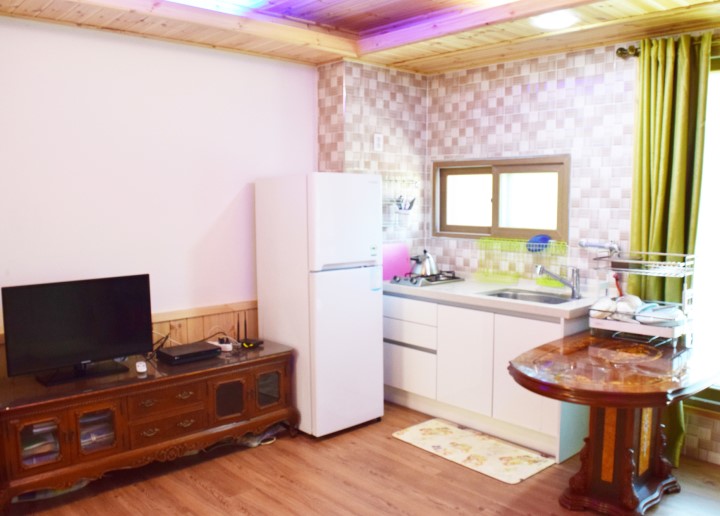 https://yaimg.yanolja.com/v5/2025/04/20/20/68055affbad774.85585209.jpg
