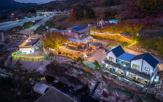 군위 팔공산가고파&큰바위펜션