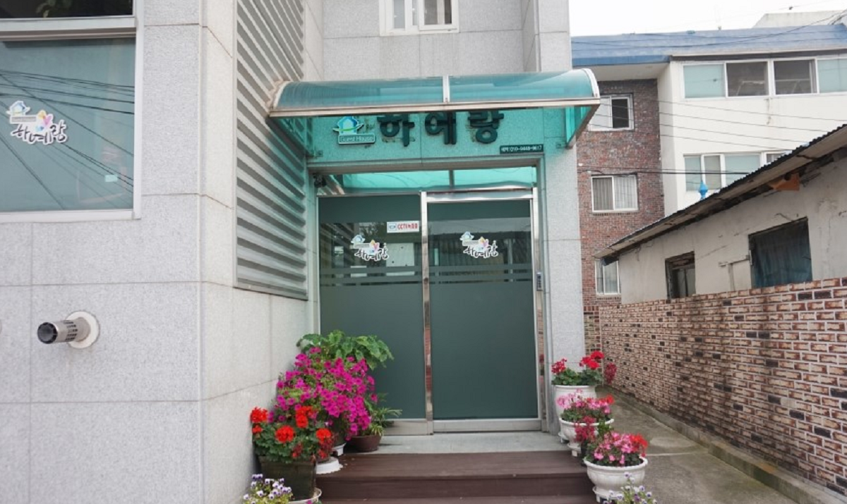 https://yaimg.yanolja.com/v5/2025/04/20/23/6805837c1c4ba7.60244976.jpg