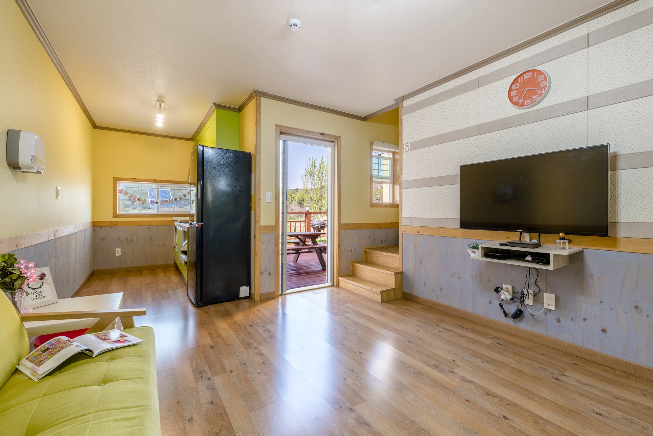 room detail thumbnail 0