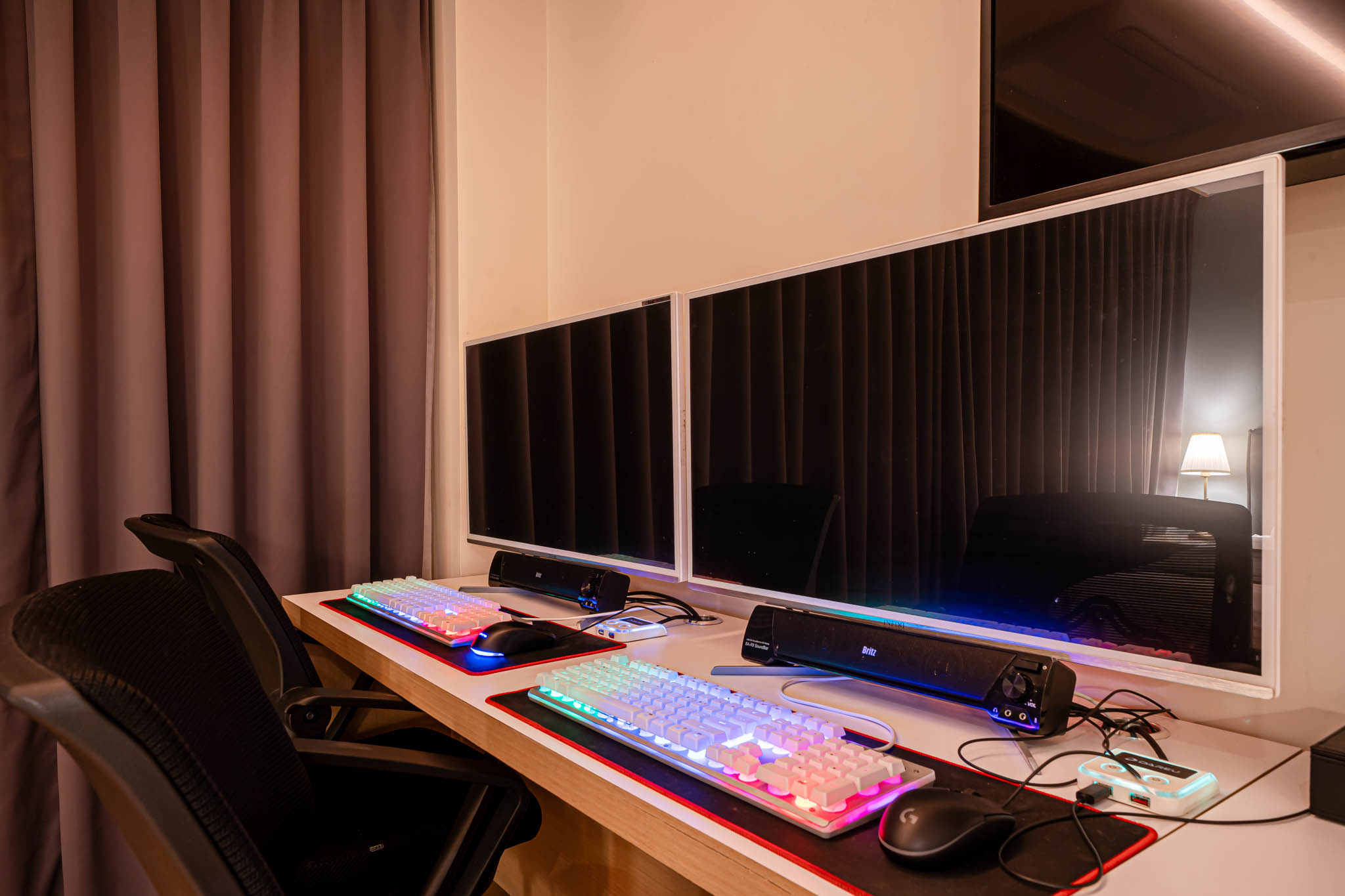 room detail thumbnail 1