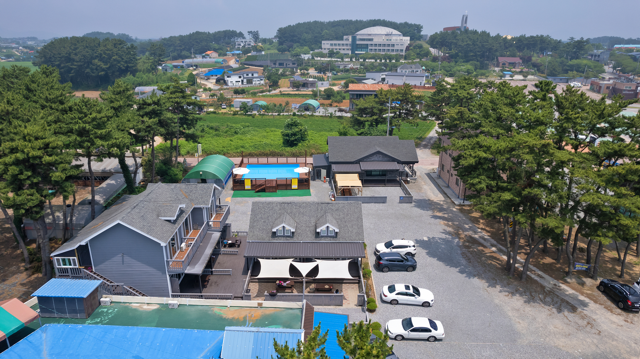 태안 몽산포 골드오션펜션 외관