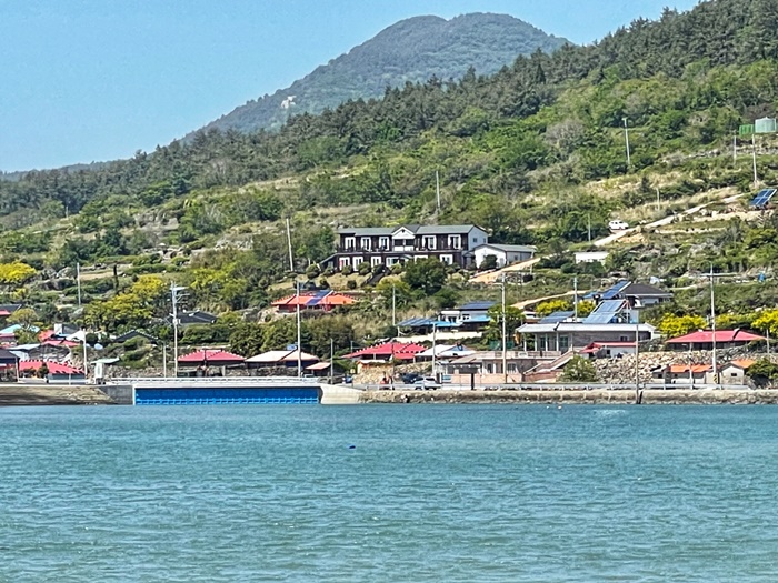https://yaimg.yanolja.com/v5/2025/04/21/09/68060aefe9c230.30036548.jpg