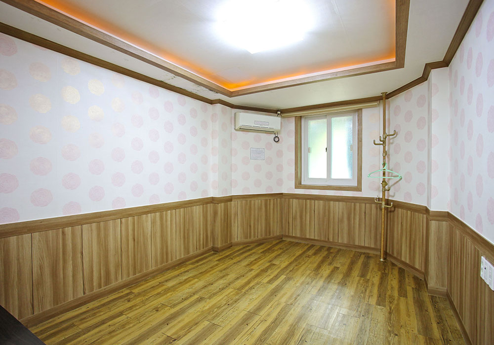 https://yaimg.yanolja.com/v5/2025/04/21/09/68061286849fc4.68658920.jpg