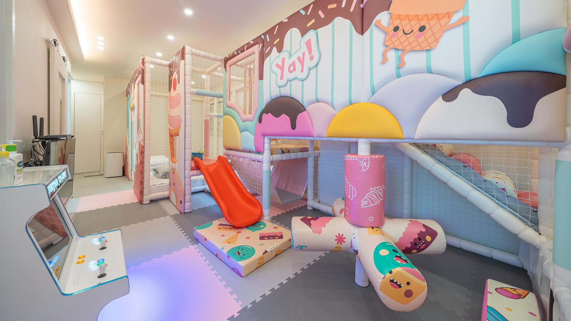 room detail thumbnail 0