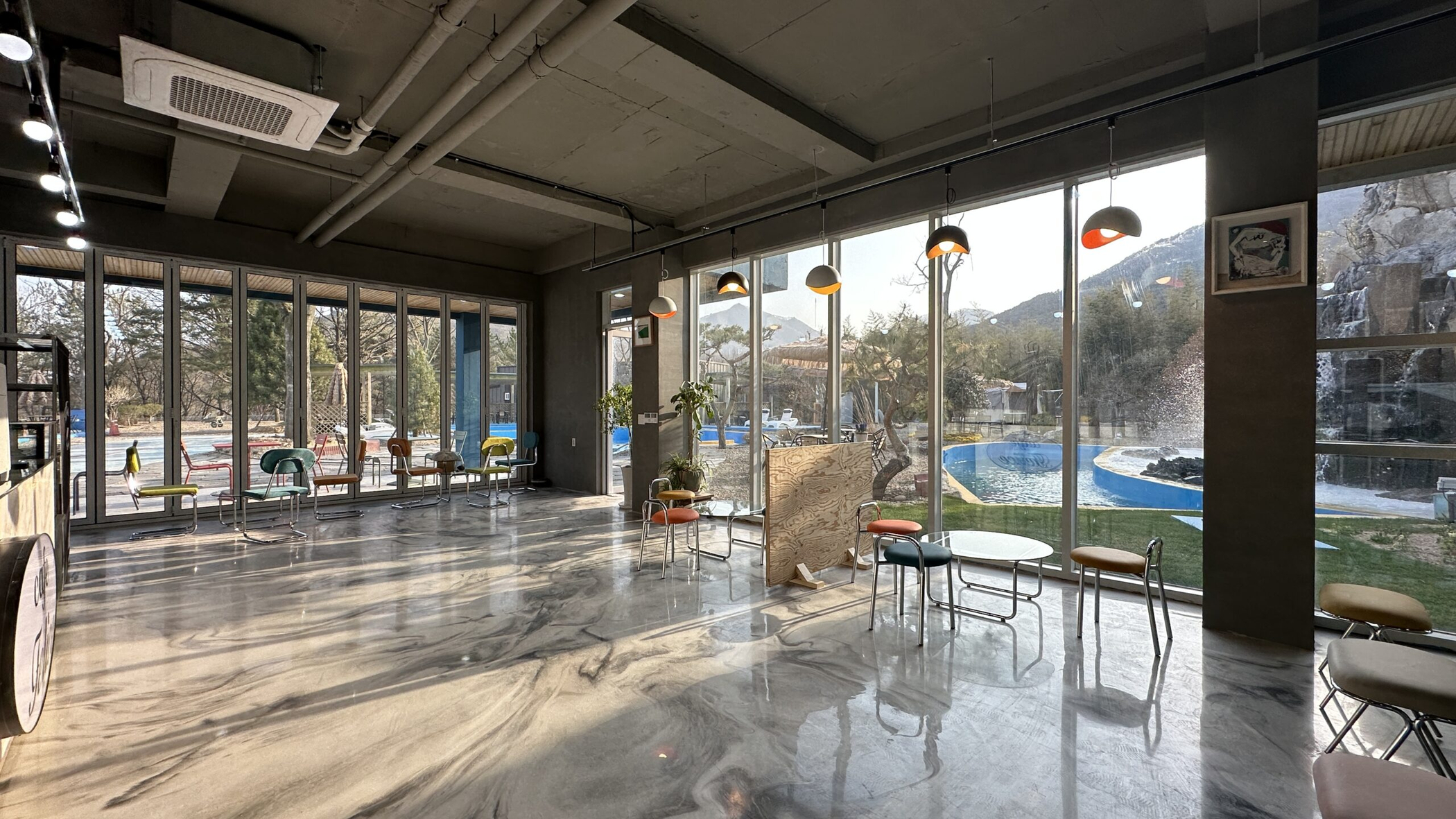 https://yaimg.yanolja.com/v5/2025/04/21/15/68065e10a25ac2.14674286.jpg