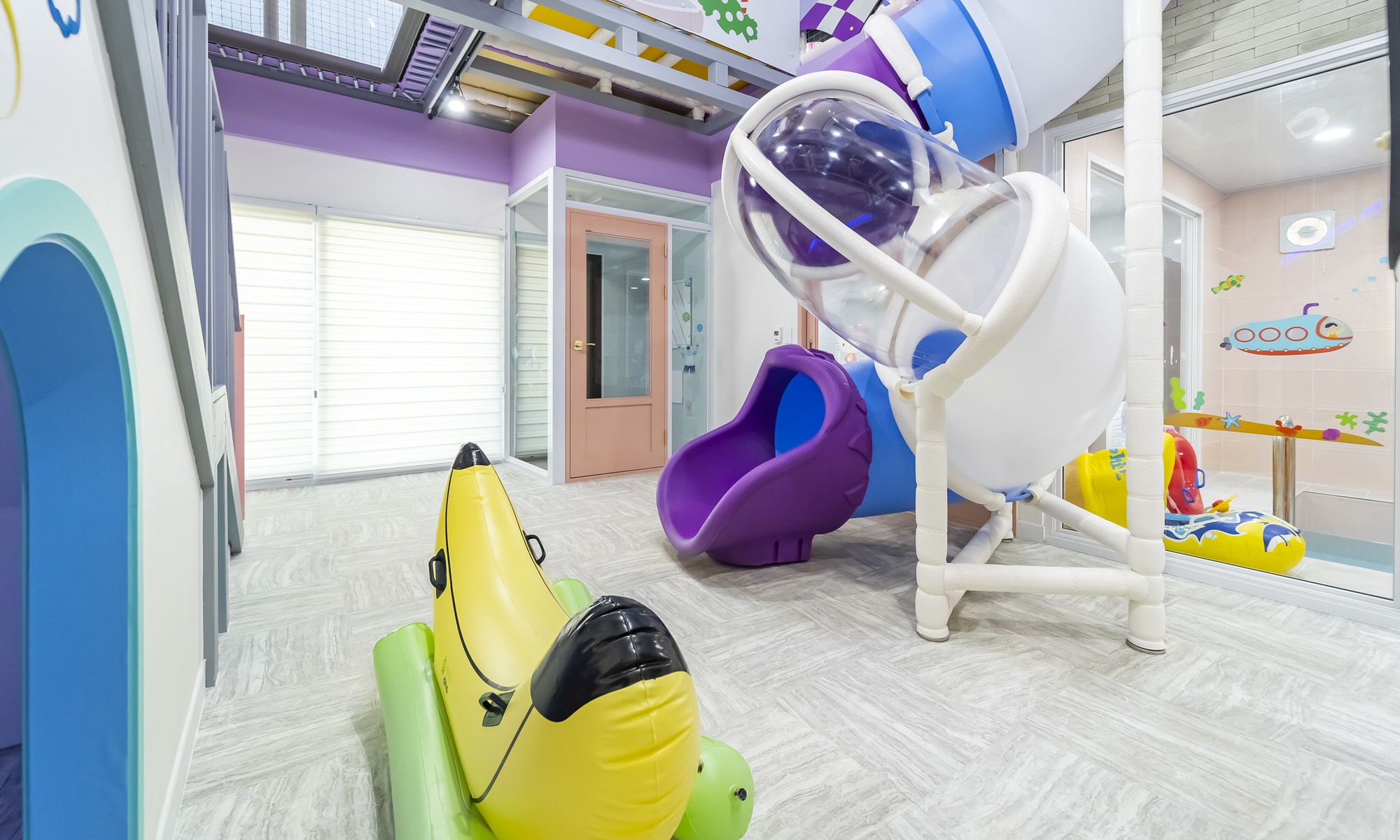 room detail thumbnail 1