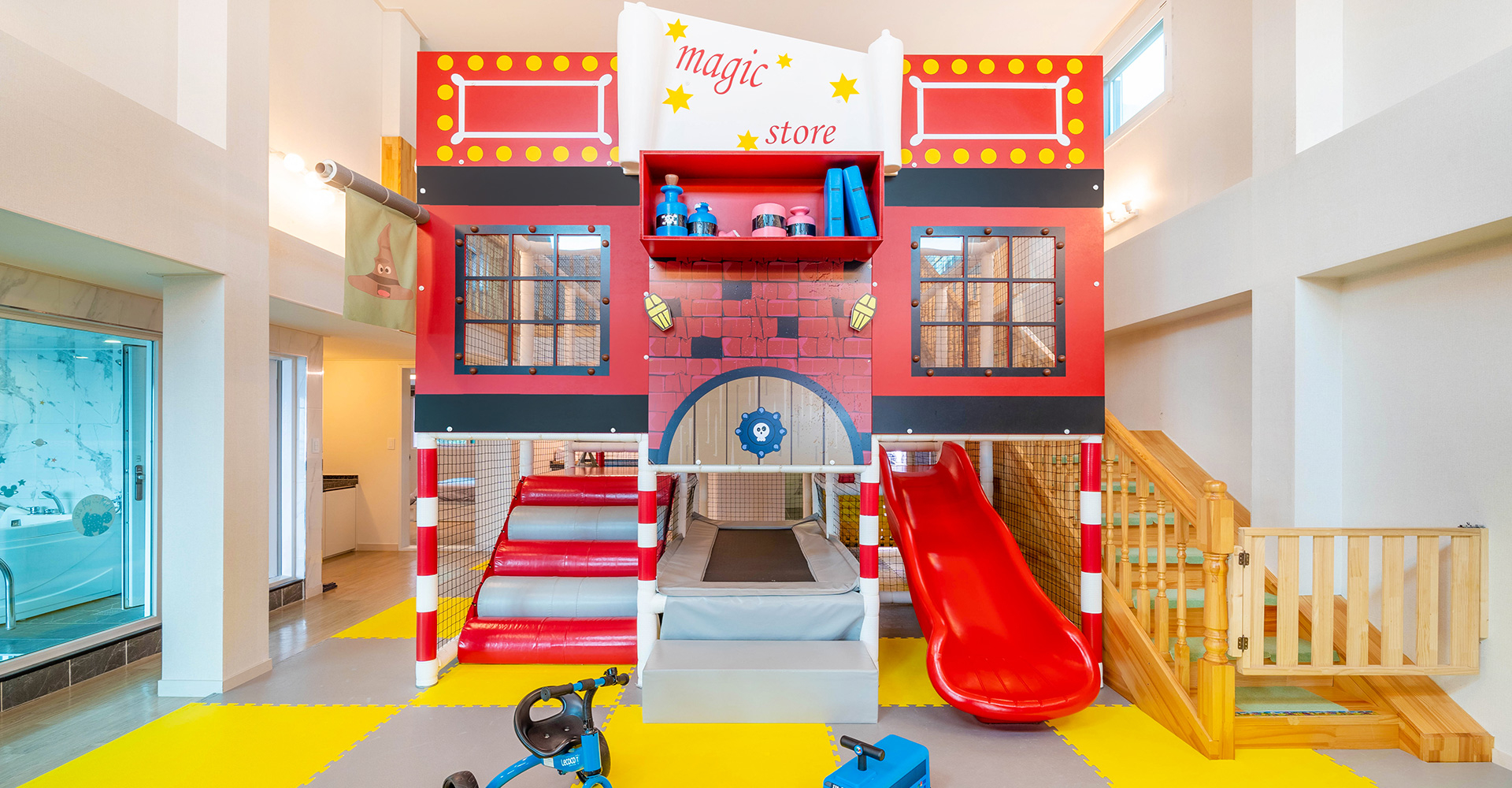 room detail thumbnail 0