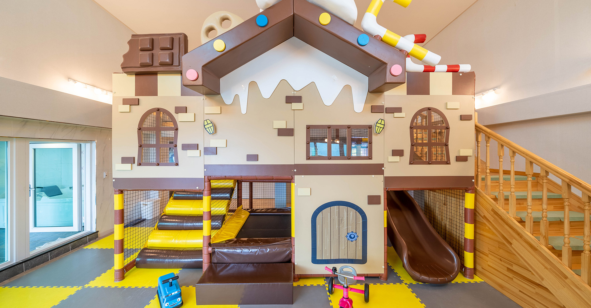 room detail thumbnail 0