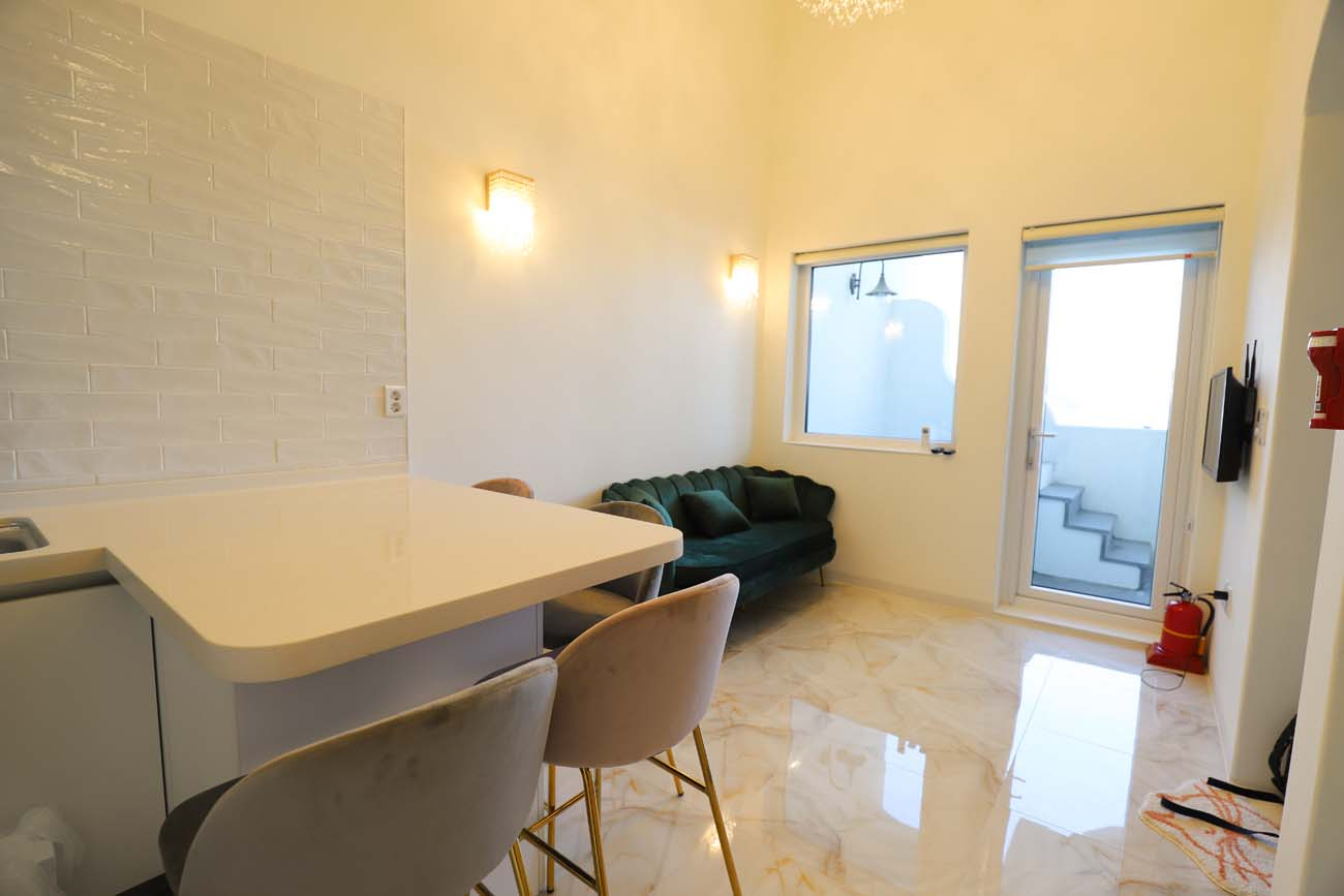 https://yaimg.yanolja.com/v5/2025/04/21/18/68068e678c3791.48937968.jpg