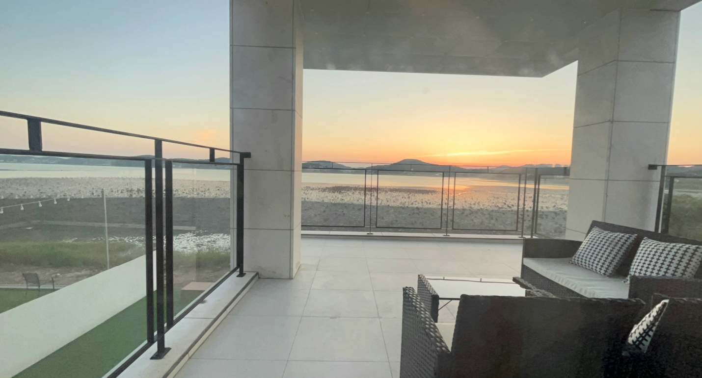 https://yaimg.yanolja.com/v5/2025/04/21/19/6806a0cddf7890.47614161.jpg