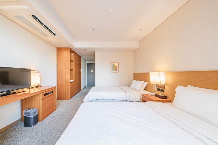 디럭스 트윈(놀당갑서PKG★기준인원 조식+사우나 제공)