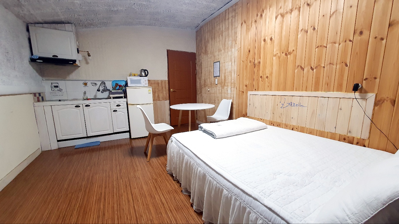 https://yaimg.yanolja.com/v5/2025/04/26/00/680c2cf9d75f84.86596314.jpg