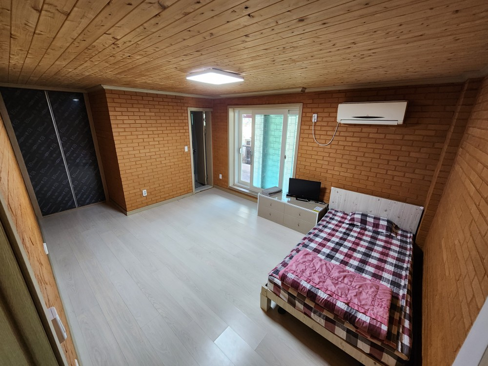 https://yaimg.yanolja.com/v5/2025/04/29/03/681043089b48b0.73783861.jpg