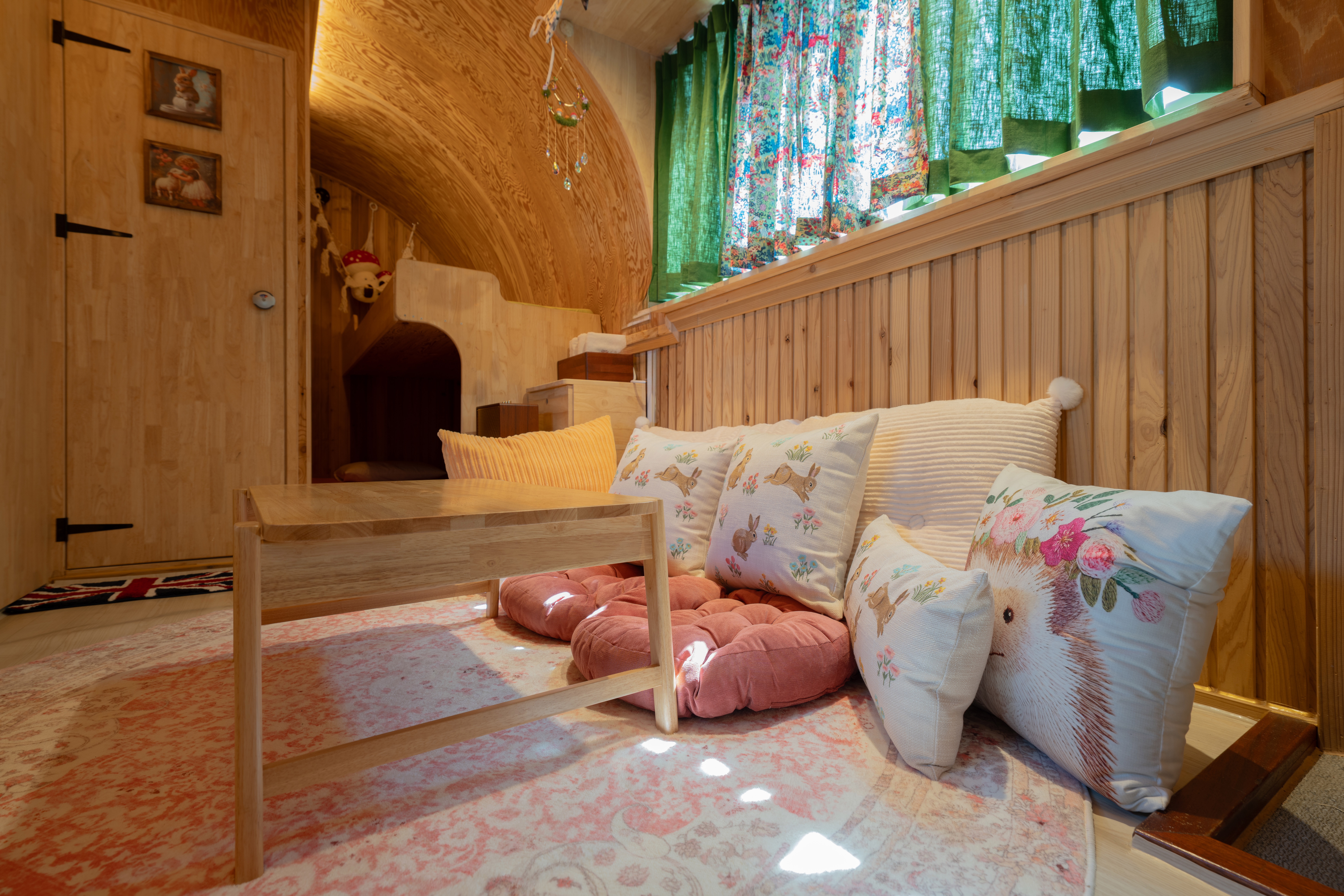 room detail thumbnail 0