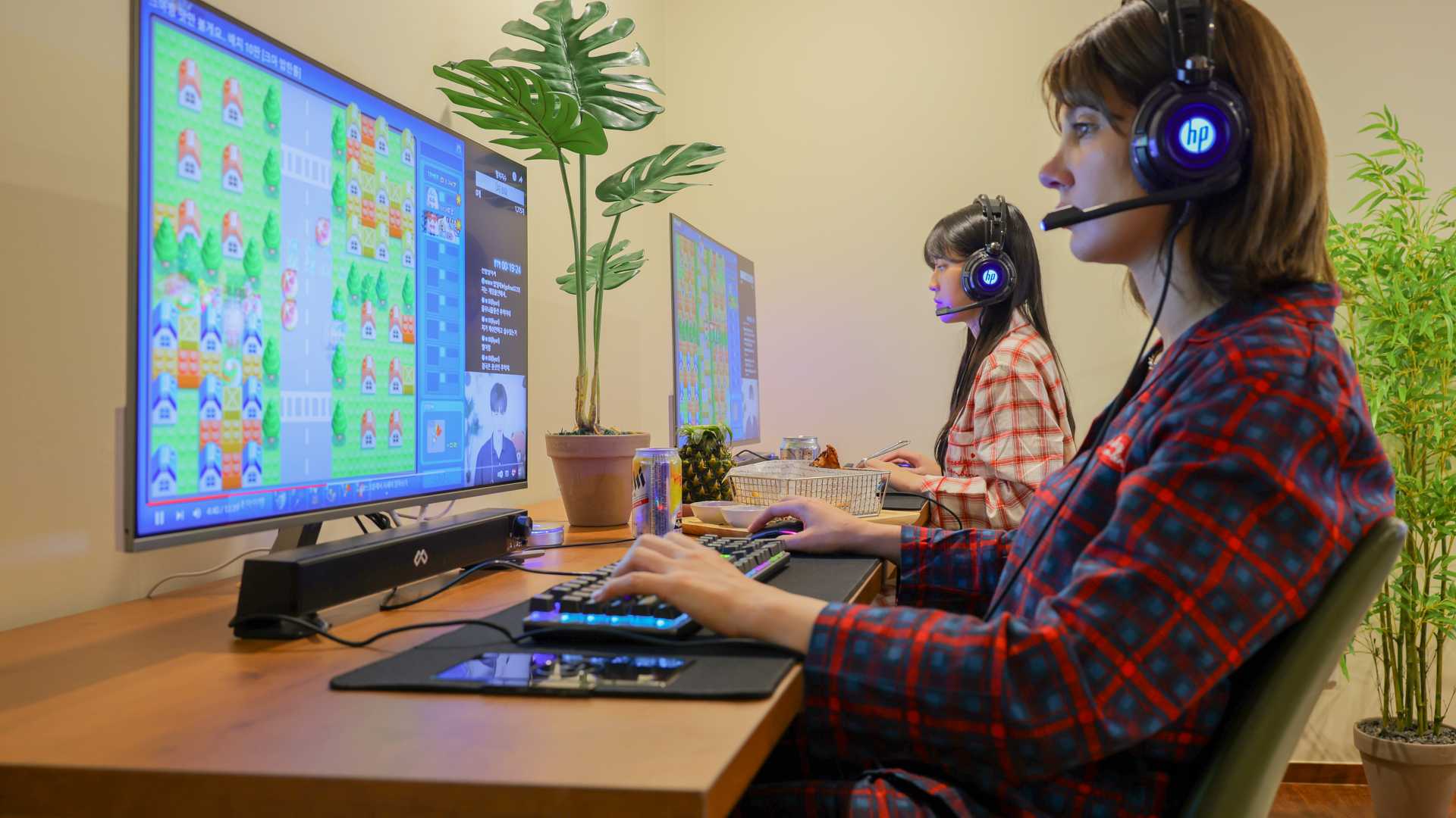 room detail thumbnail 2