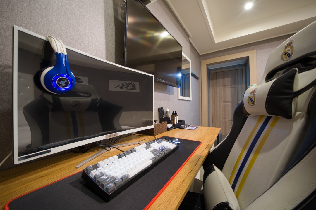 room detail thumbnail 1