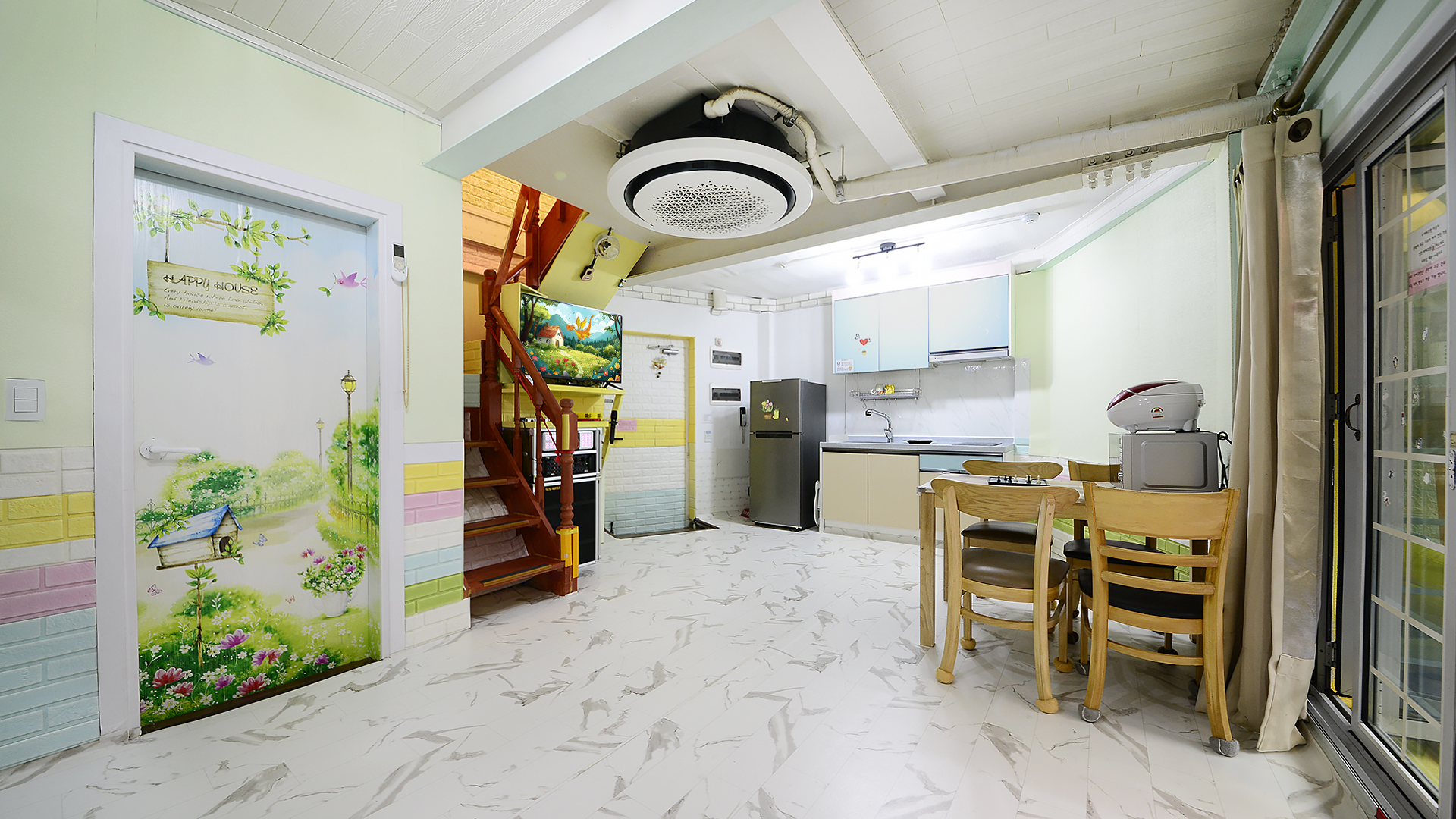 room detail thumbnail 1