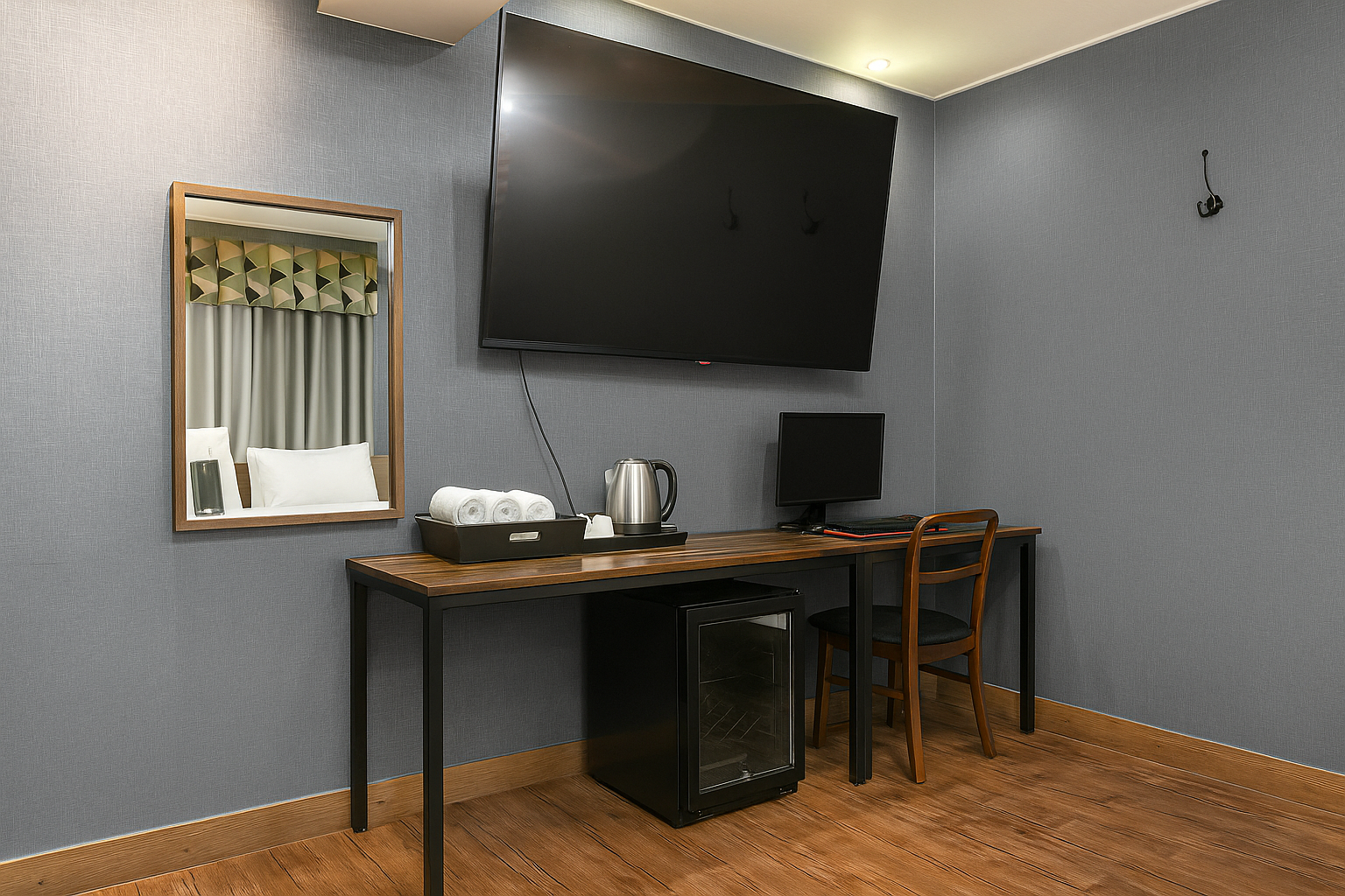 room detail thumbnail 2