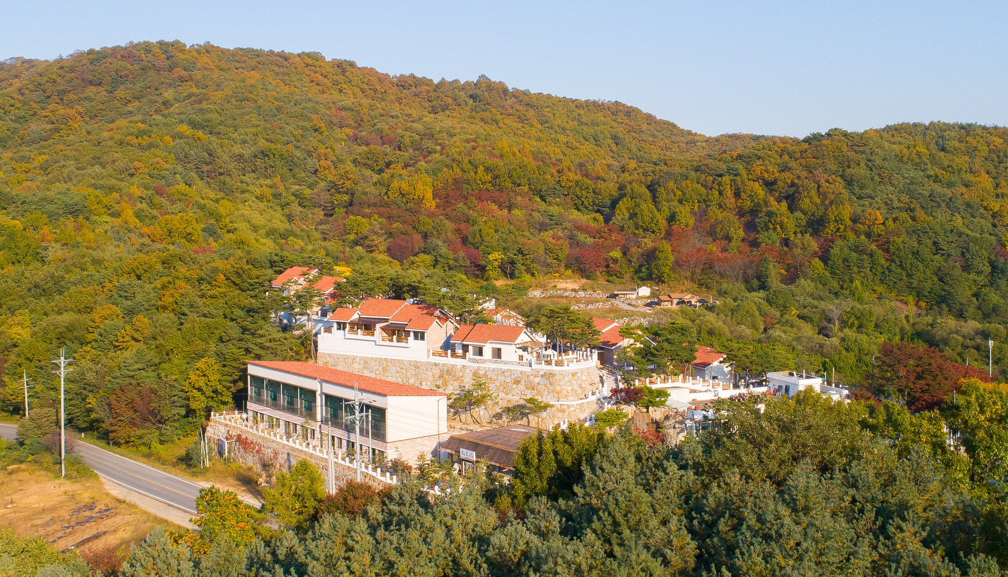https://yaimg.yanolja.com/v5/2025/05/19/05/682abf14010a90.27961599.jpg