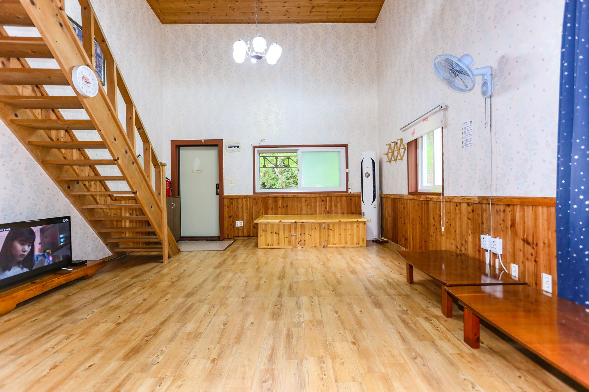 https://yaimg.yanolja.com/v5/2025/05/20/01/682bd5331d6a55.72374022.jpg