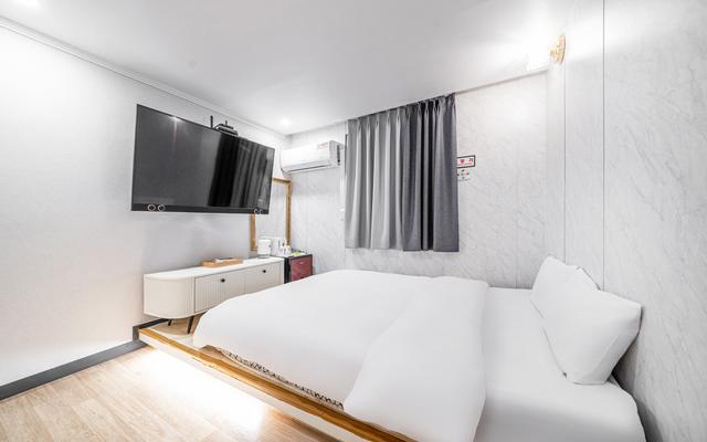 양재 30Month Hotel